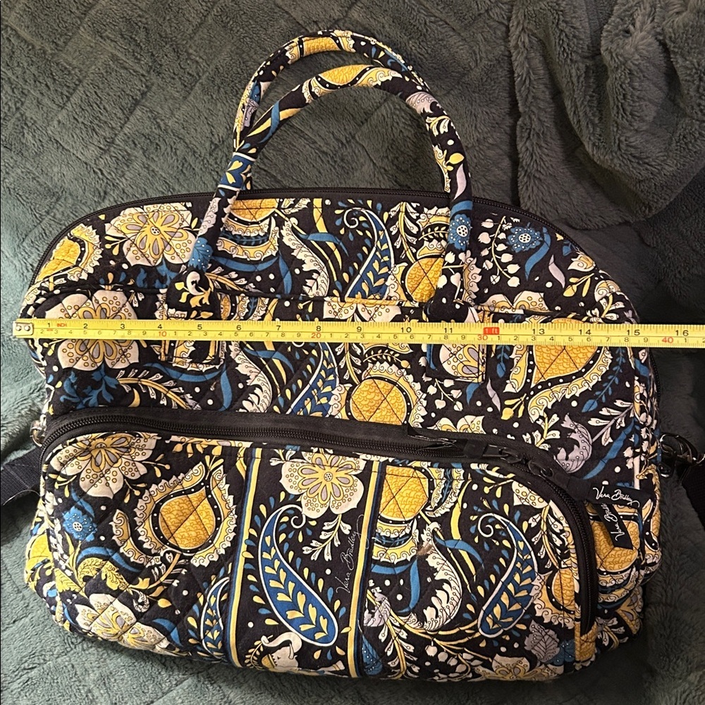 Vera Bradley “Ellie Blue” Retired WeekenderTravel Bag - Picture 6 of 9